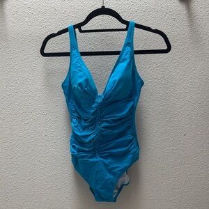 Very flattering one piece swimsuit!